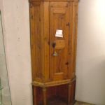 380 7657 CORNER CUPBOARD